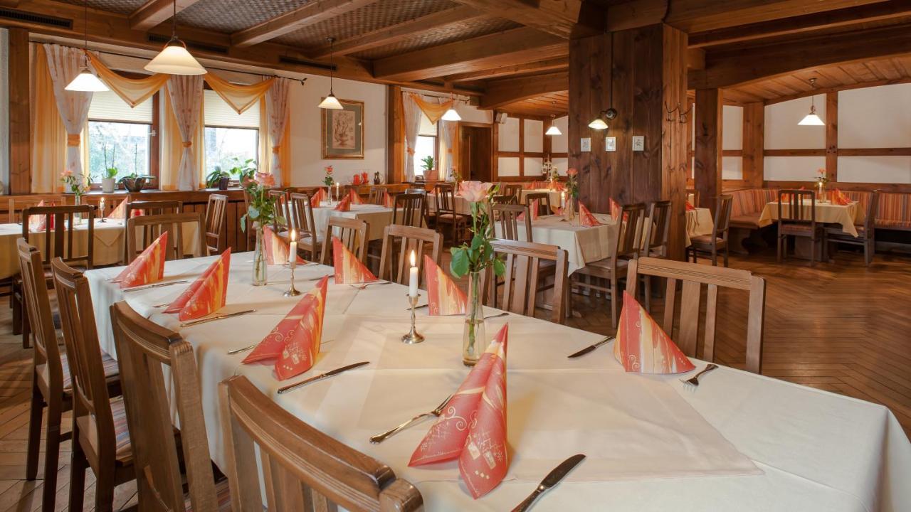 Gasthof Sauerteig Rödental エクステリア 写真